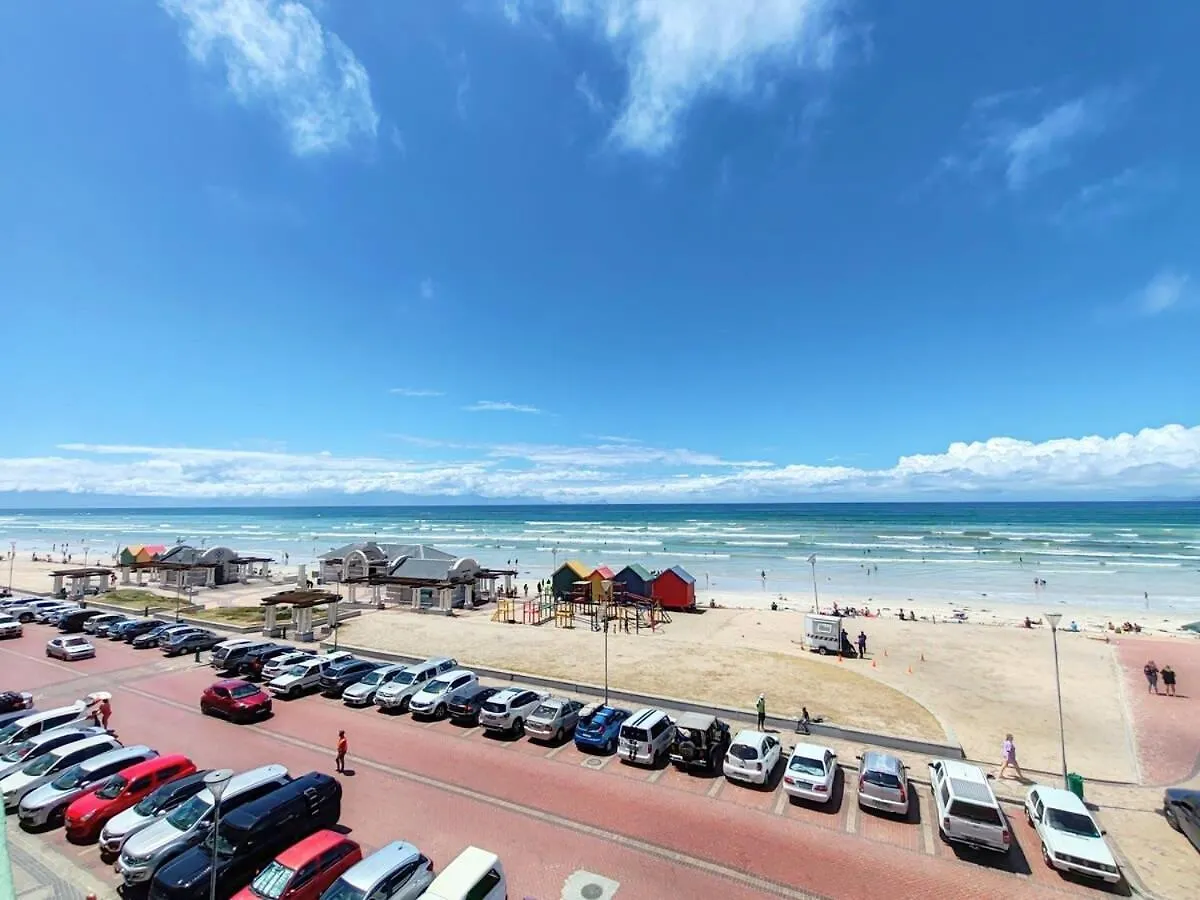 Holiday home Beach Hut Empire Apartment Muizenberg South Africa