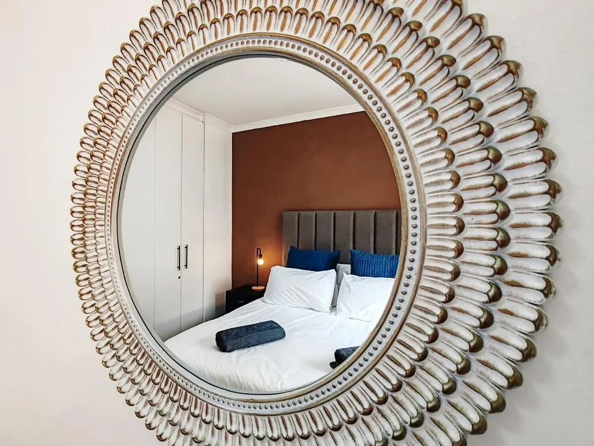 Beach Hut Empire Apartment Muizenberg Holiday home